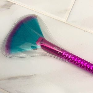 New Moda Mermaid Makeup Brush Fan
